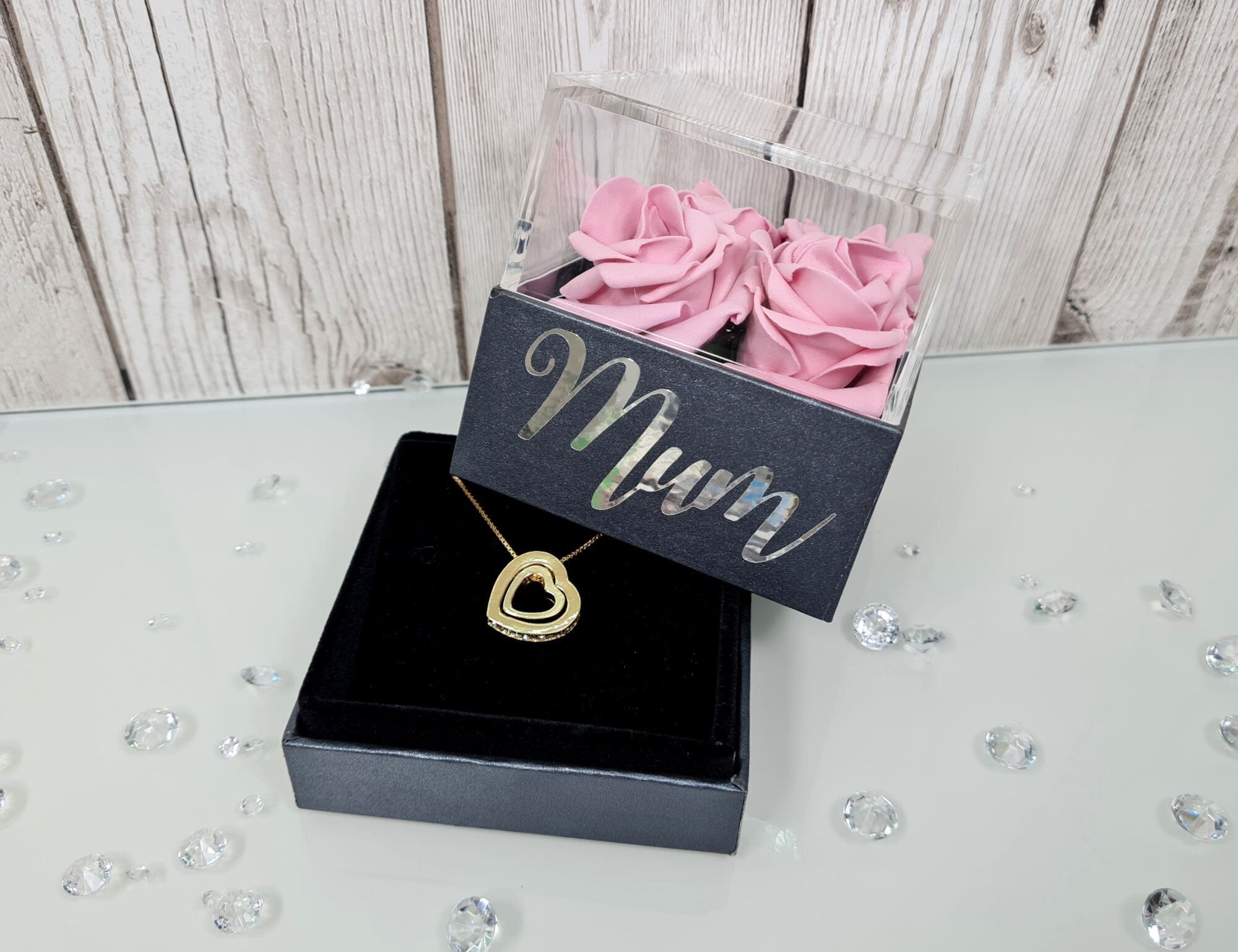 Personalised Jewellery Gift Box with Heart Necklace Red Roses Birthday –  flairessentials.com